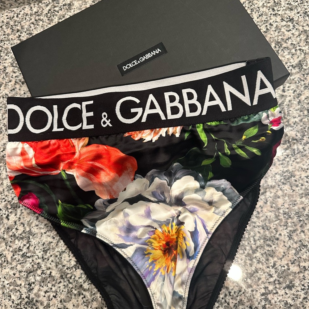 D&G